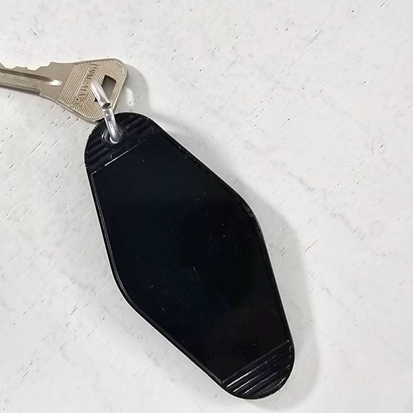 Vintage Peal's Resort Mountain Home Arkansas Hotel Room Key Fob - Picture 6 of 8